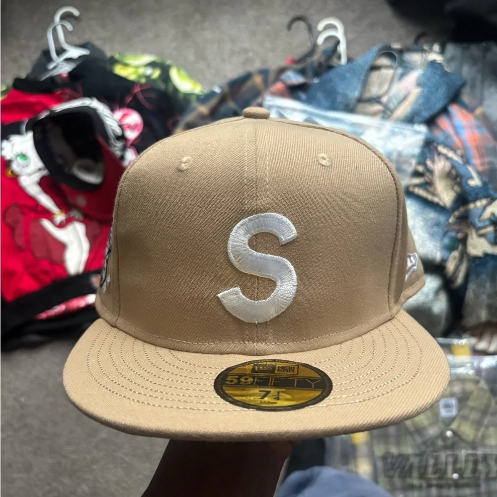 New era supreme hat White 'S' Logo - Picture 1 of 6